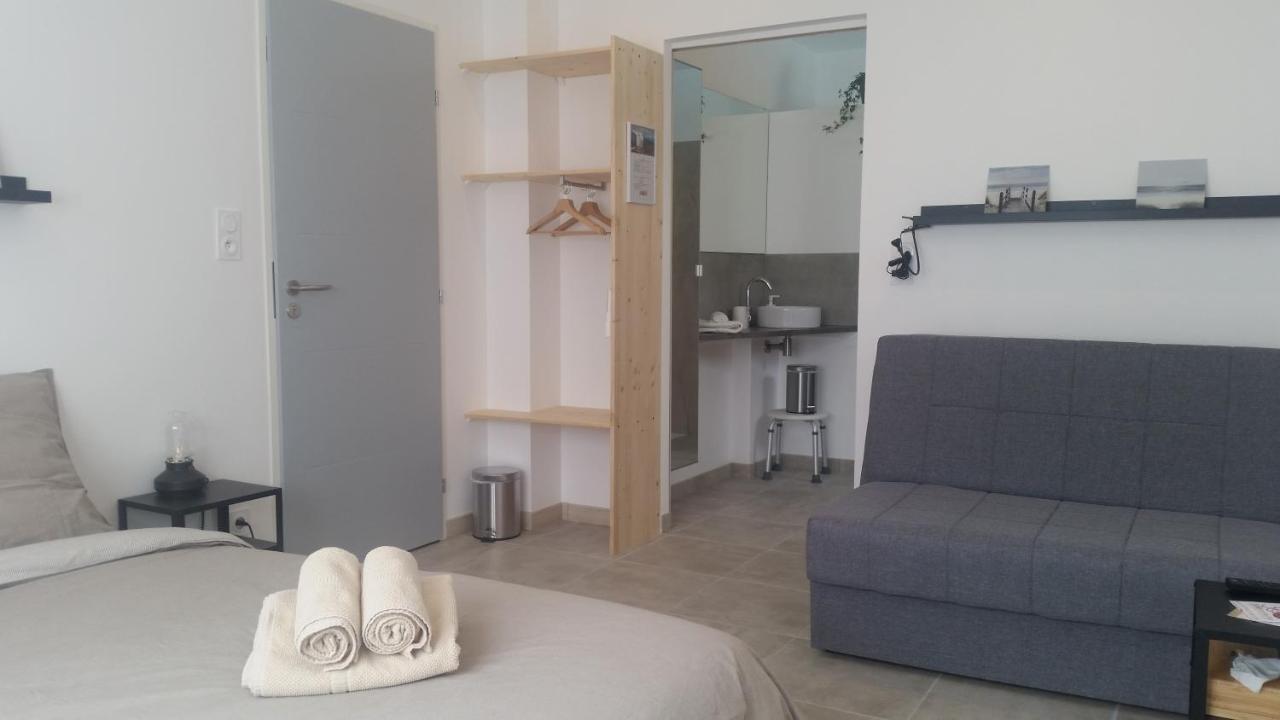 Les Chambres De Toucas Sollies-Toucas Bagian luar foto